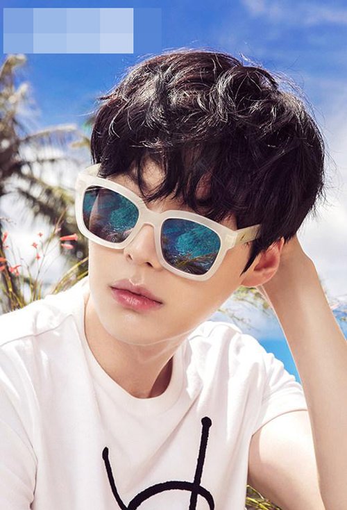 男生青春洋溢短发随你挑选 塑造亚洲风采男生短发打造