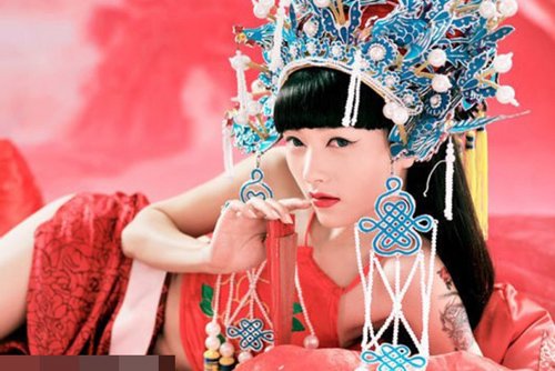 �Ƴ�ŷ糤���������ʹ�ȫ �������Ů������ͷ��ʾ��