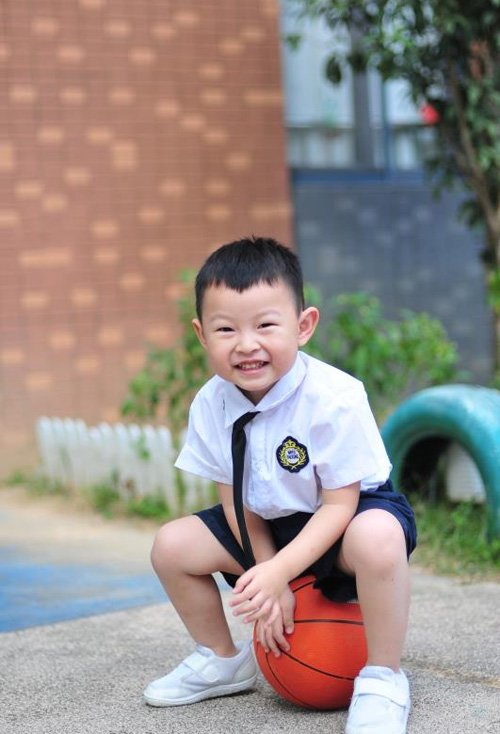 ��ͯ�껨����ͷ����ͼƬ ���ø������͵ĺ��Ӷ̷�