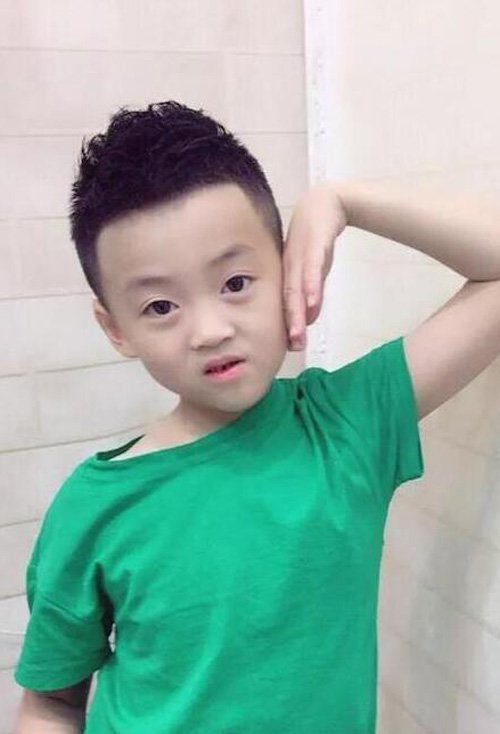 �к���˧���̷�����ͼƬ ���˿ɰ��ĺ��Ӷ̷�����