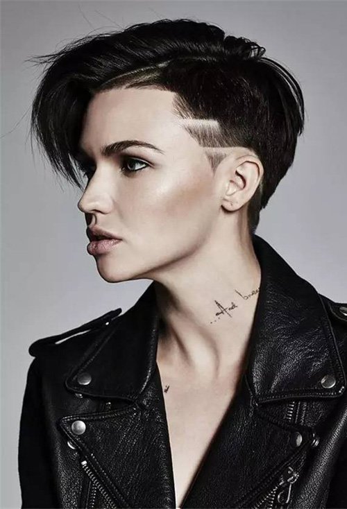 Ů���������˧������ ˦Ů������ȵĶ̷����