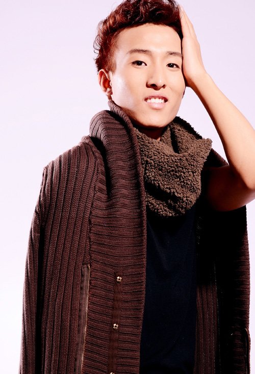 ���������������ط�ɫ���� ˧������е�ͷ����ɫʾ��