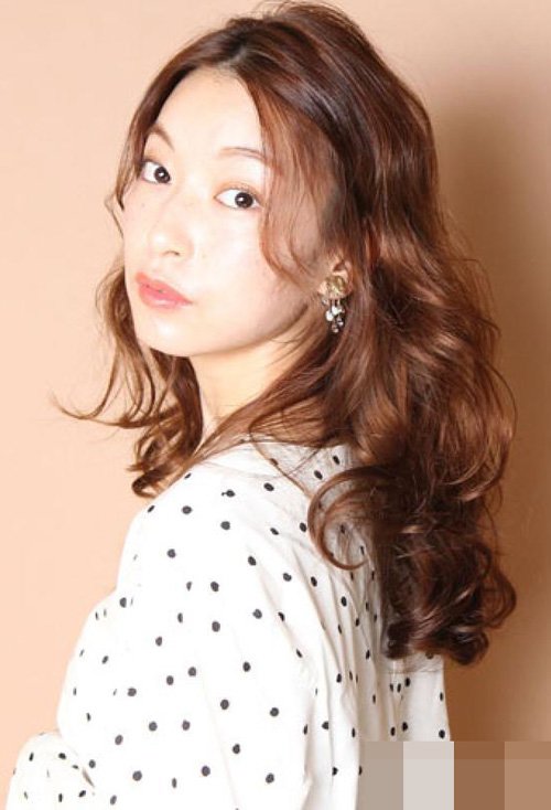 ��Բ����Ů���ʺ�ʲô���� �����г�����Ů���г���