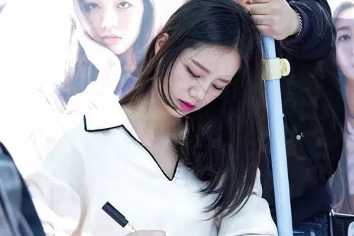 һ���й���ͷ������ʱ������ ���ʷ�͹�Ե�Ů������ͼƬ