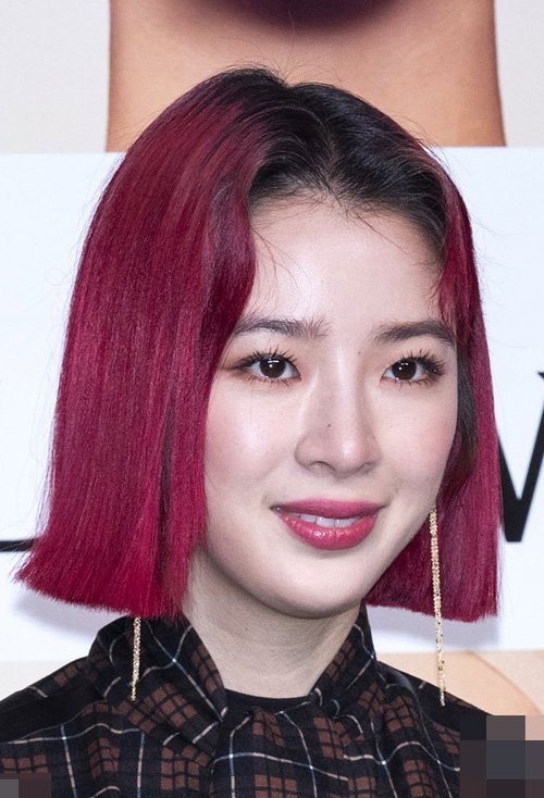 ��ü��������ж̷��������� ��ǳɫ���������������Ů