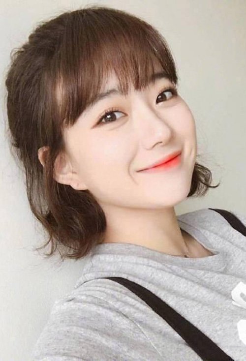 ����Ů���̷���ô������С ������ͷ���������Լ�