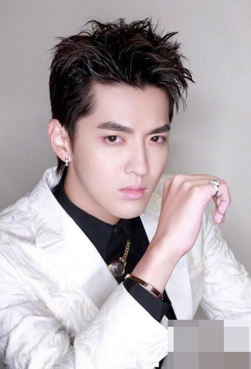 ������Ի�Ծ���ҵĶ̷���� ��������������˧����ͷ��