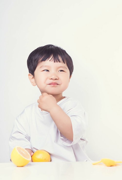 4��С�к���̷�����ͼƬ С���ӿɰ����ɶ̷�����