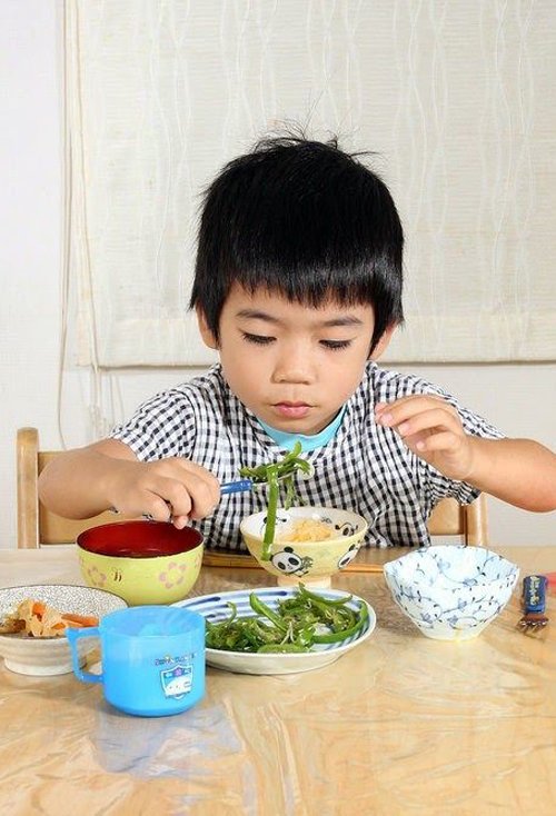 4��С�к���̷�����ͼƬ С���ӿɰ����ɶ̷�����