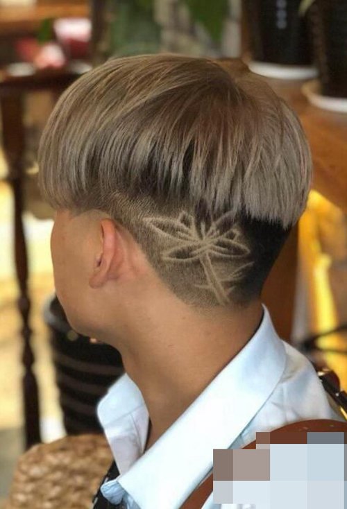 2019���������еĶ̷�ͼƬ �����ഺ˧�з緶�̷�