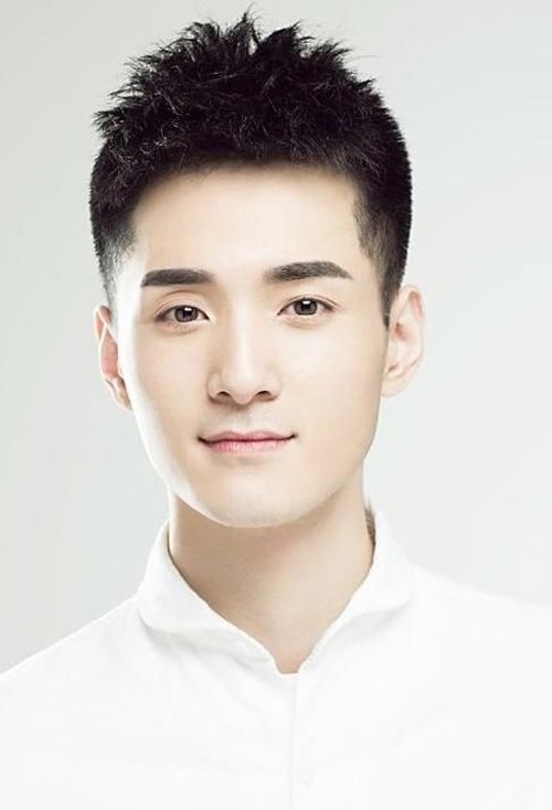 00����ѧ������̷����� С������ഺ�̷�ͼƬ