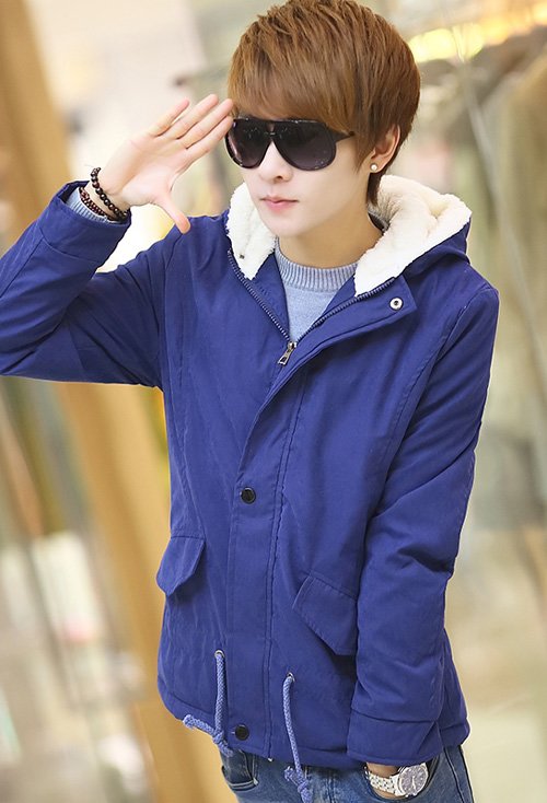 �����������ж̷����� ���﹫�Ӹ�ĳ��̷����