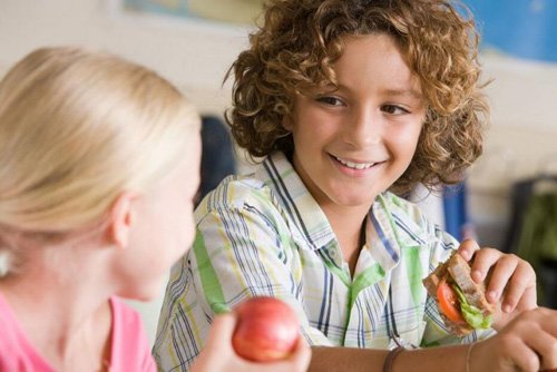 �����������ж̷����� ���﹫�Ӹ�ĳ��̷����