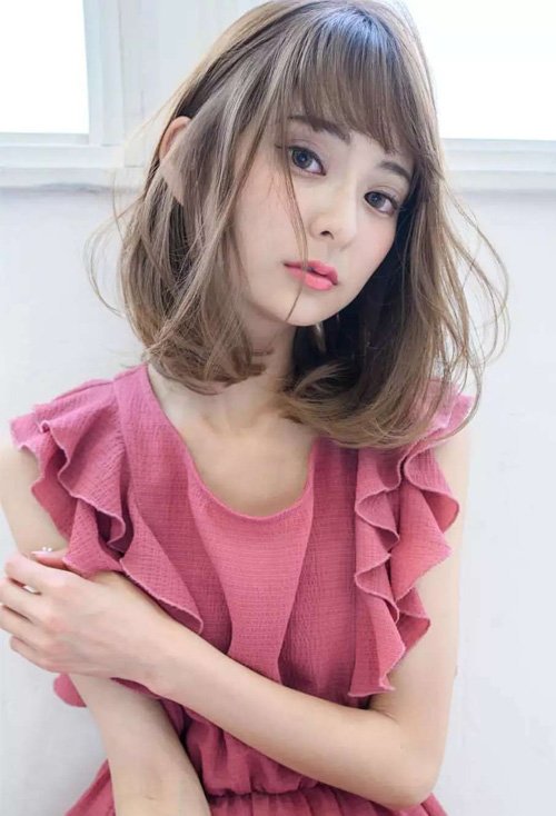 头发很软适合什么发型 美炸天边的女生卷烫发设计