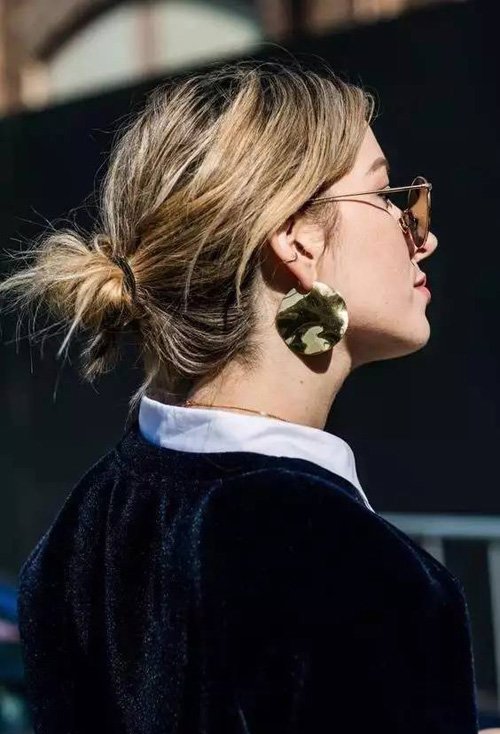 梨形脸扎头发适合什么流海 女生梳扎适合梨形脸的发型