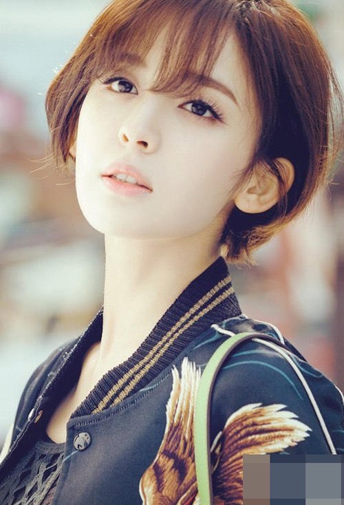 可爱妹妹头明星们都爱剪它 萌短头发正当爆红的发型