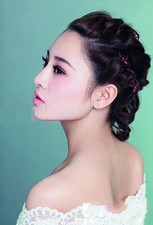 女生高大上朋克蜈蚣辫发型 易学好编的女生辫子造型