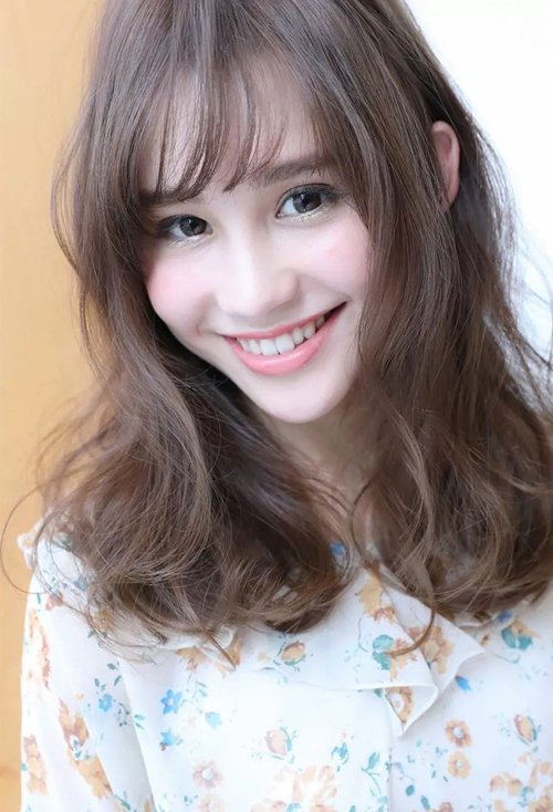 2020��Ů���̷�����ɫ �����´�ʱ��ľ�������