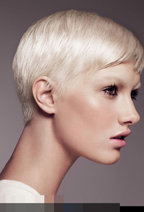 ����Ůʿ���ж�ͷ������ ���쳱Ů��ɵĶ̷�ͼ��