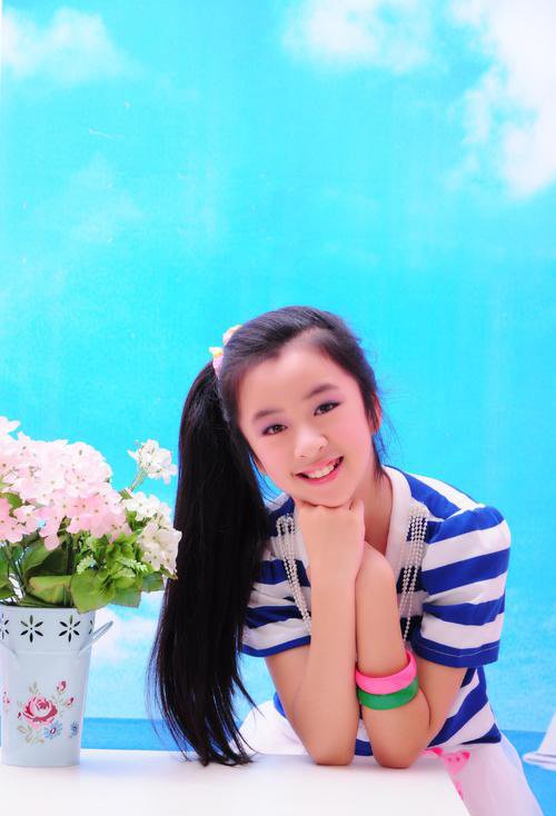 12岁女孩适合扎的发型 什么样的扎发清纯又时尚