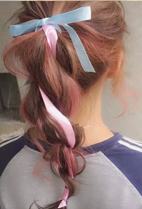 女生扎高马尾编辫子发型 脱离单调款式的女生扎发