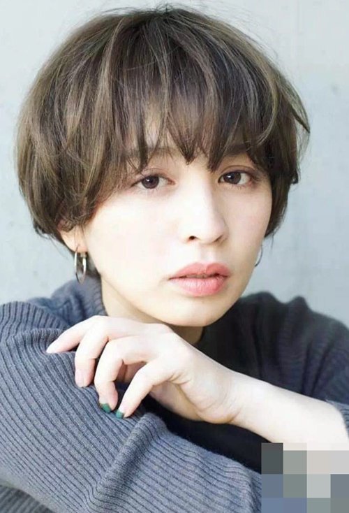 2020������ʲôɫͷ�� ��������Ů���̷�ͼƬ