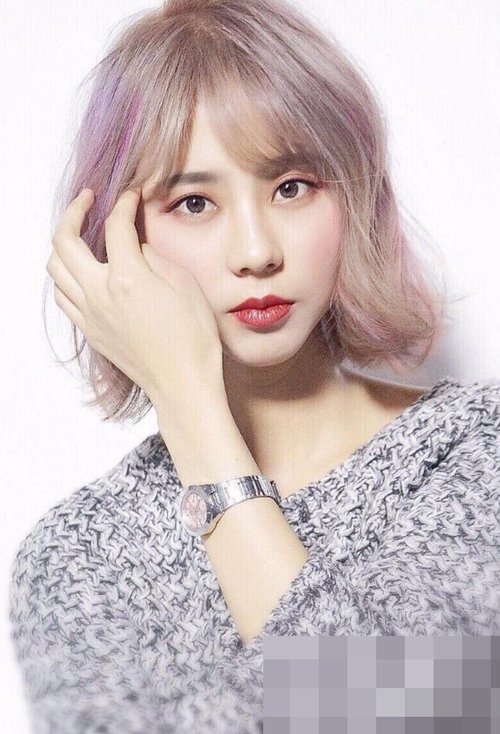 2020������ʲôɫͷ�� ��������Ů���̷�ͼƬ