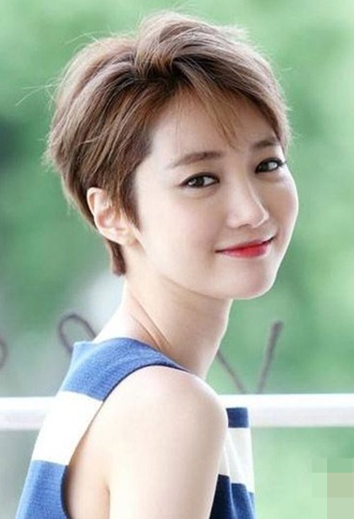 2020������ʲôɫͷ�� ��������Ů���̷�ͼƬ