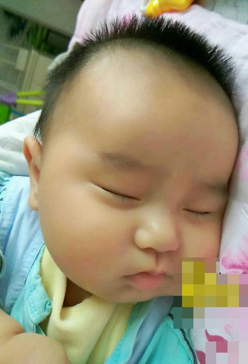 小孩剃小平头发型图片 帅气男童适合的短发造型