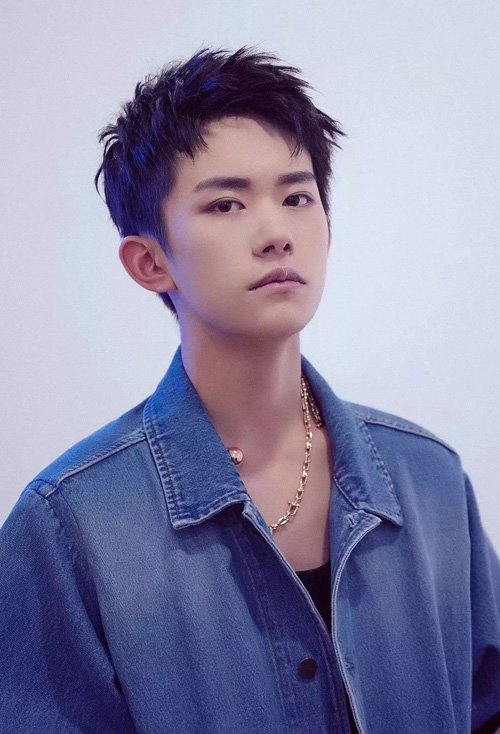 ��������ͷ���ų�˧���� ʾ�����Կ�����ͷ������