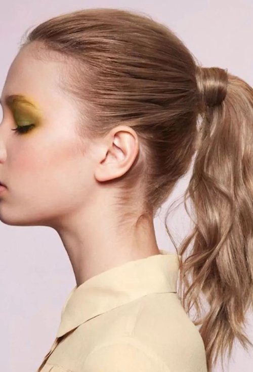 圆脸女生长发适合什么发型 让你变的更加完美的扎发