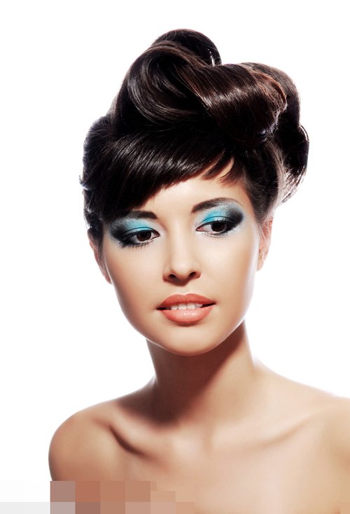 如何根据脸型寻找适合的发型 专业发型师为你解答时尚造型