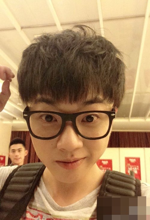 ��ѧ���ʺϵ��̷����� �崿У԰��̷�����