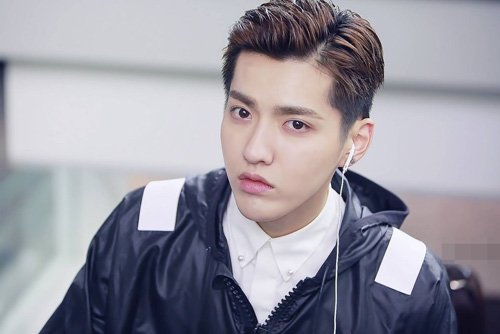 �̷����ӷ��������ܱ�˧�� ��ϸ�˽��д�����ķ���