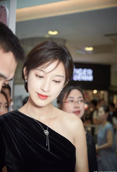 ����Ů���ʺ���ֱ���� ������Ů��ֱ��ȫ��