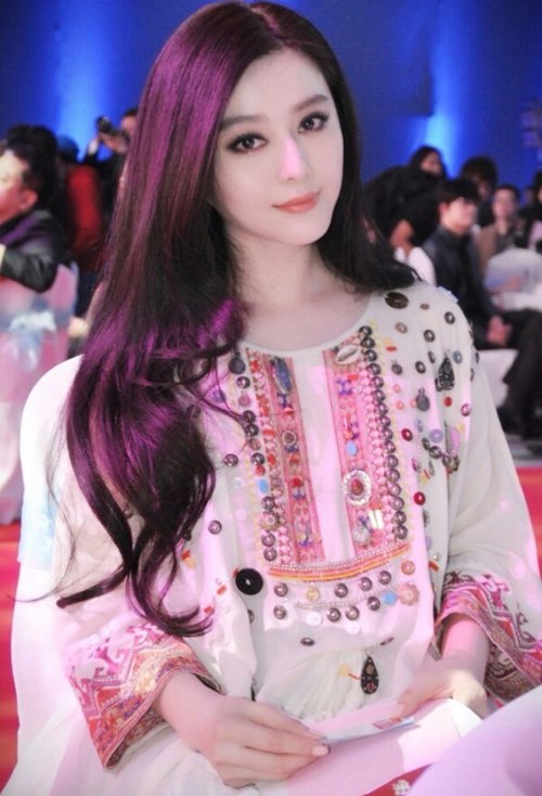 ����������Ů���̳��ľ��� �����������ľ�������ͼƬ