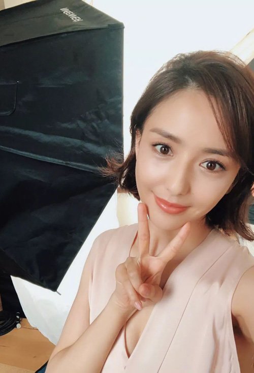 钻石脸女生精剪短头发设计 小女生最新短头发造型图片