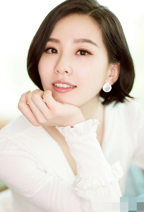 钻石脸女生精剪短头发设计 小女生最新短头发造型图片