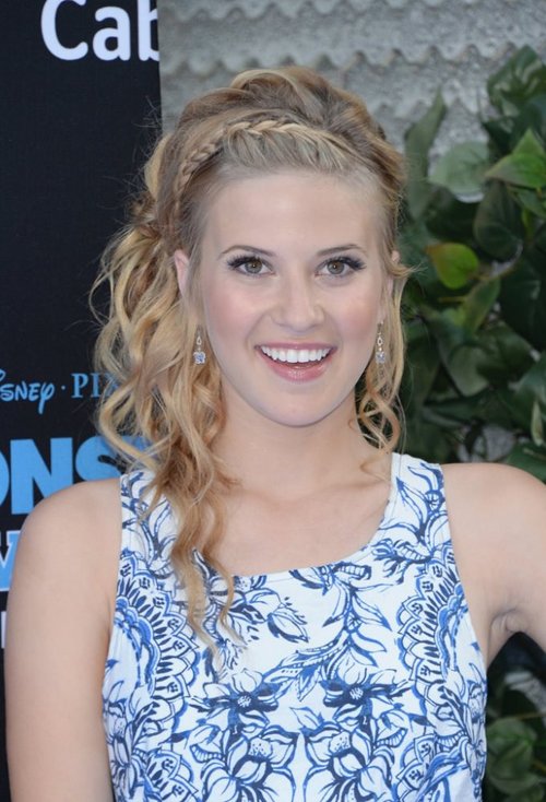 �����Ů���๫���跢�� С���������ı���������