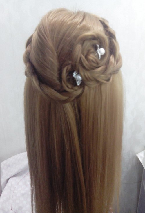 �����Ů���๫���跢�� С���������ı���������