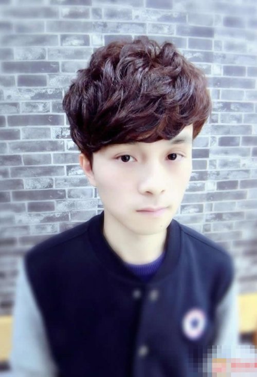 ��ֵ���ߵ������̷�ʾ�� �ͷŶ��ظ��Ծ�ͷ������