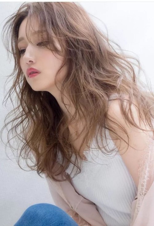 ���˾�ͷ�����˶��ܼ�Ԧ �����泱��Ů�����̷���