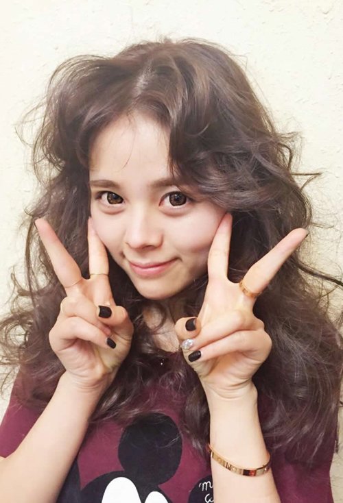 2020Ů�����̷�����ͼƬ һ�����ĵ�Ů����ͷ��