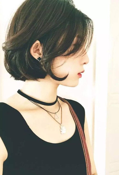 2020����Ůʿ�̷�����ͼƬ ��ׯ�����Ķ̷�չʾ