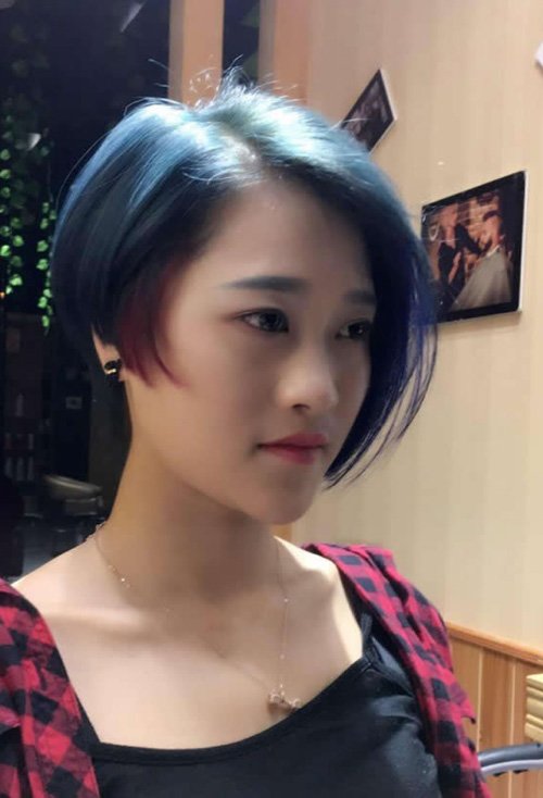 2020����Ůʿ�̷�����ͼƬ ��ׯ�����Ķ̷�չʾ