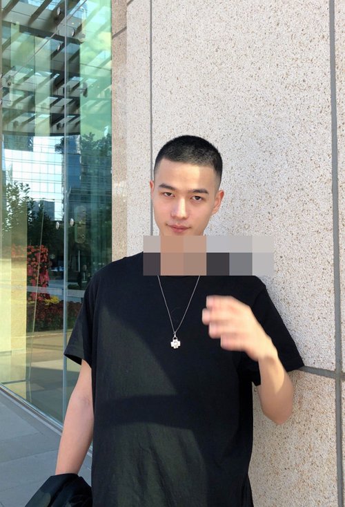 ��ѧ��¶��ͷ�ķ���ͼƬ ����˧����������緢��