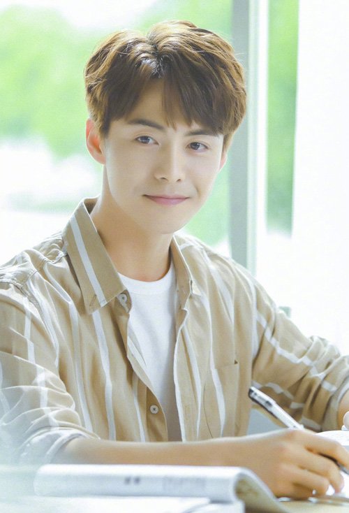 �������߷̷ֶ���ĺ�˧ ���������еĶ̷�����