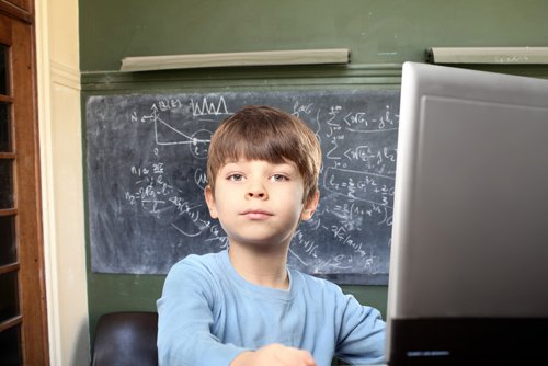 Сѧ������˧���Ķ̷����� ڹ�͸����к���ͷ��ͼ��