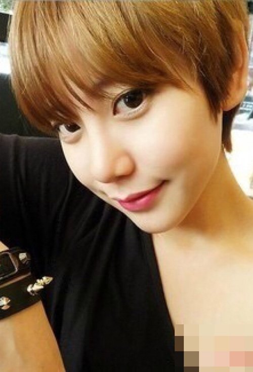 Ⱦʲô��ɫ��ͷ�������� Ů���̷��ʺϵ�ɫ��ͼ