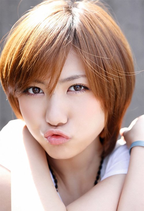 怎么才知道自己适合的发型 根据脸型剪出的短发